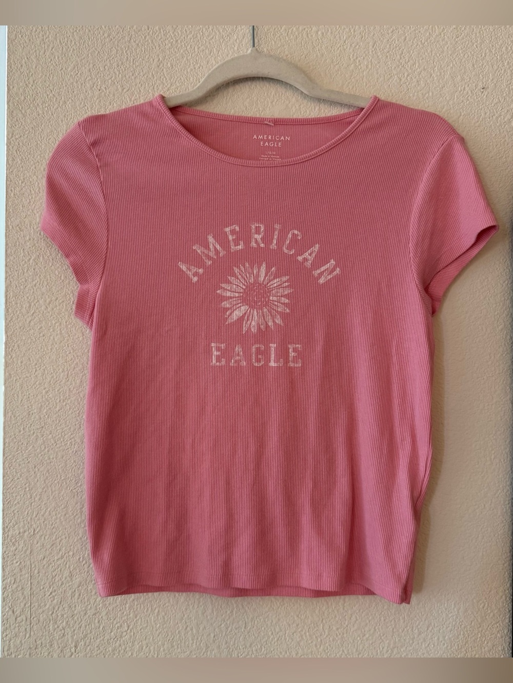 American Eagle Outfitters Pink Ribbed Graphic Tee with Daisy Logo